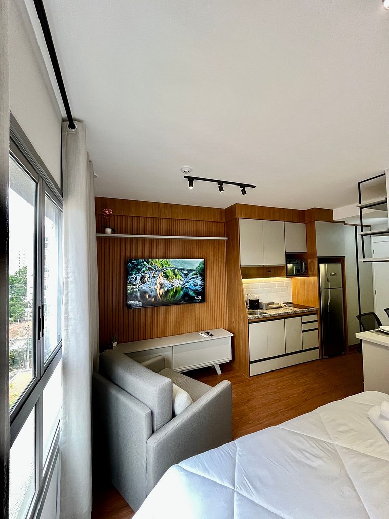 Studio Highlights 73