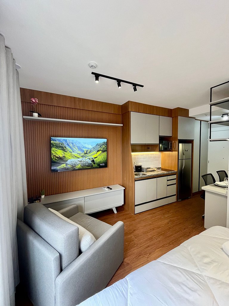 Studio Highlights 73