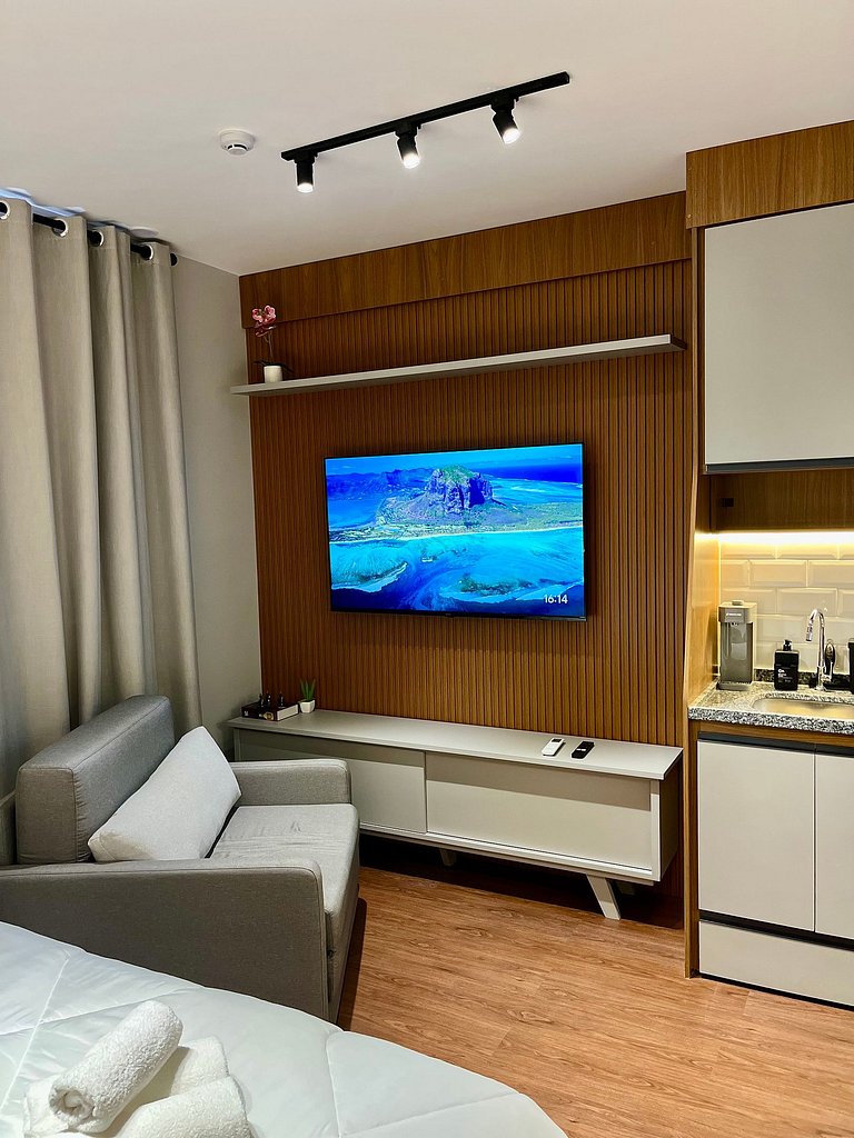 Studio Highlights 73