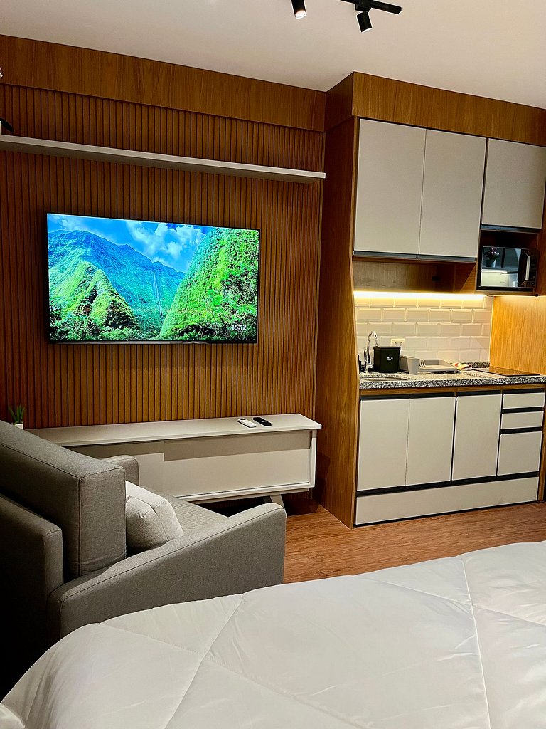 Studio Highlights 73