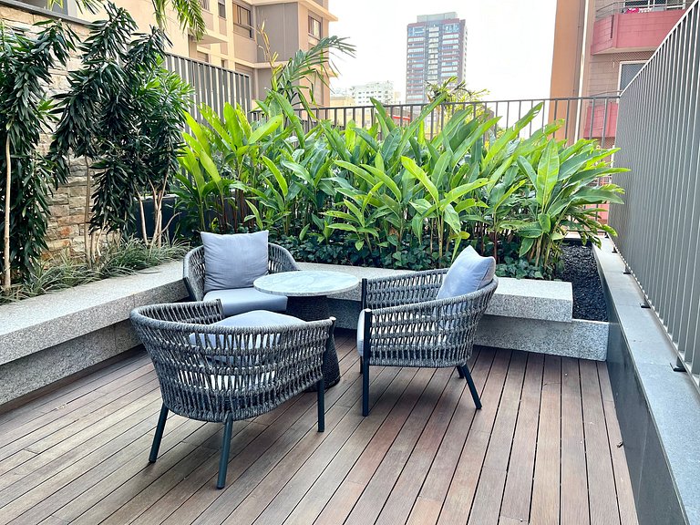 Studio com Piscina no Rooftop | GB1301B