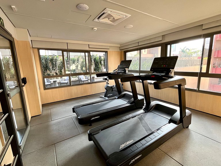 Studio com Piscina no Rooftop | GB1301B