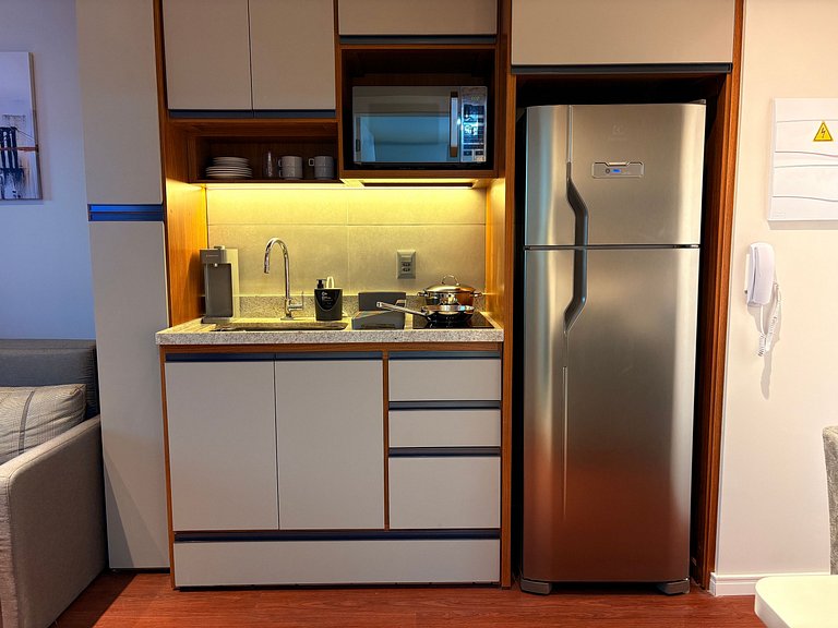 Apê de 1 dormitório | Piscina e Academia- B1005