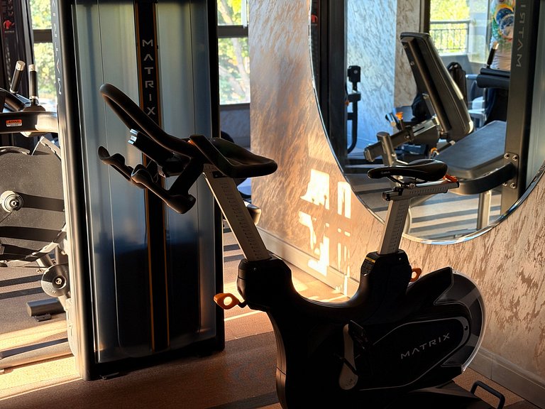 Apê de 1 dormitório | Piscina e Academia- B1005