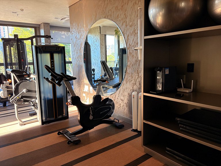 Apê de 1 dormitório | Piscina e Academia- B1005