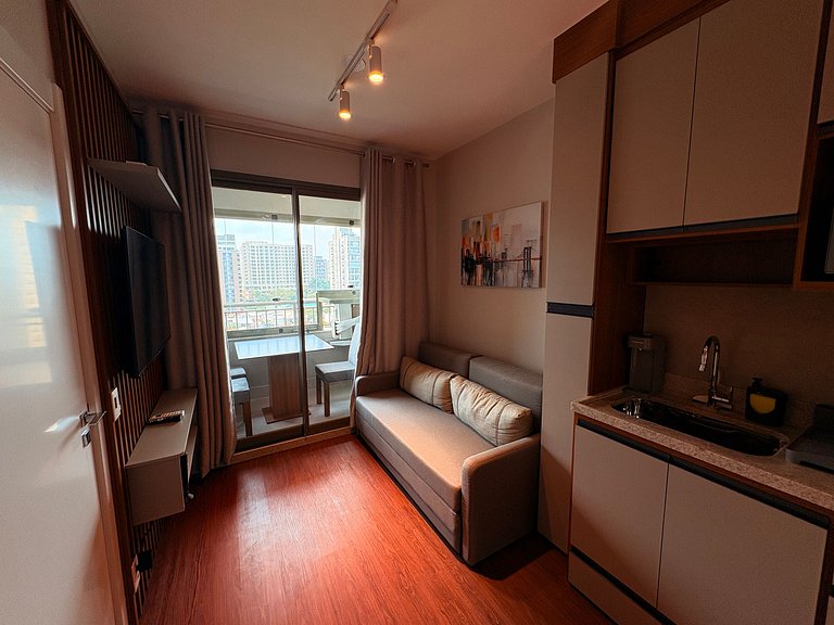 Apê de 1 dormitório | Piscina e Academia- B1005