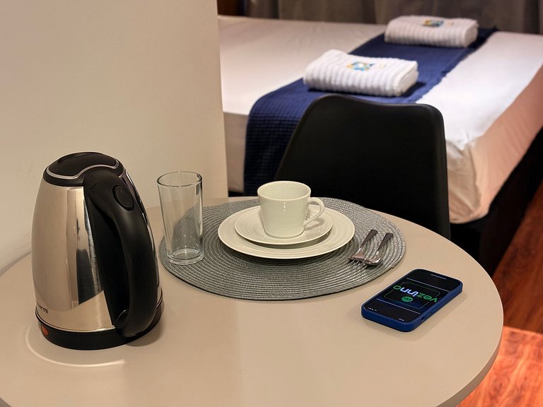 Aconchegante | Cama Queen e Smart TV 50”- HL53