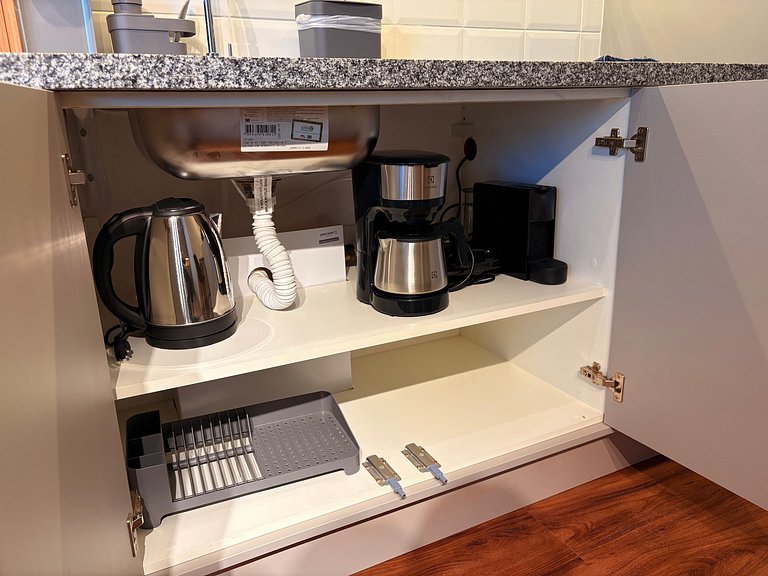 Aconchegante | Cama Queen e Smart TV 50”- HL53