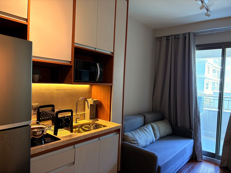 Apê de 1 dormitório | Piscina e Academia- B310