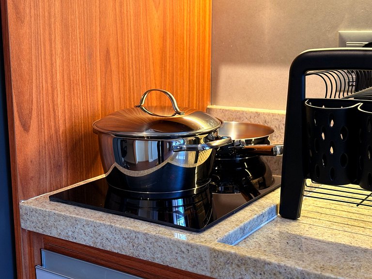 Apê de 1 dormitório | Piscina e Academia- B310