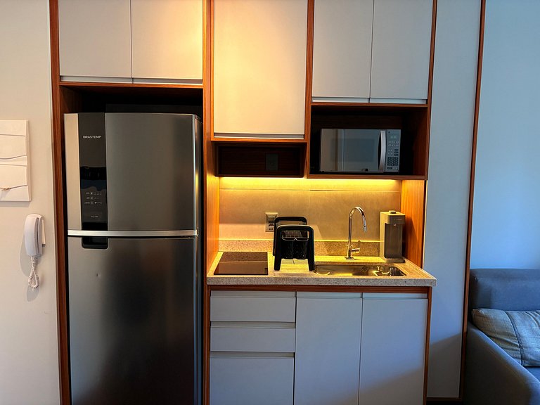 Apê de 1 dormitório | Piscina e Academia- B310