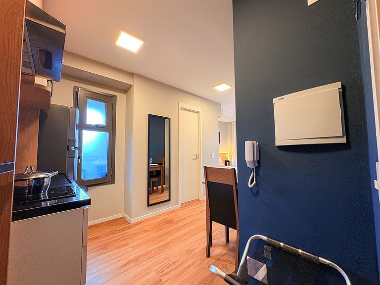 Studio com Piscina no Rooftop | GB1301B