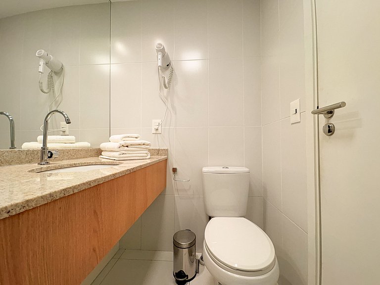 Studio com Piscina no Rooftop | GB1301B