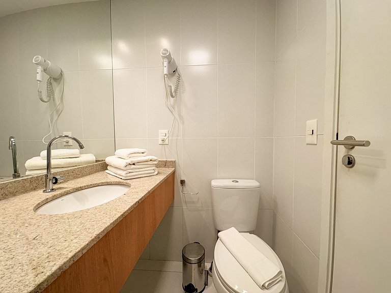 Studio com Piscina no Rooftop | GB1301B