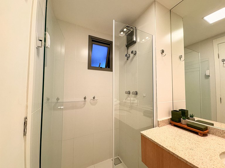 Studio com Piscina no Rooftop | GB1301B