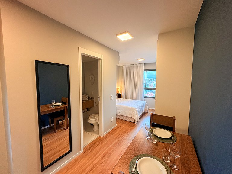 Studio com Piscina no Rooftop | GB1301B