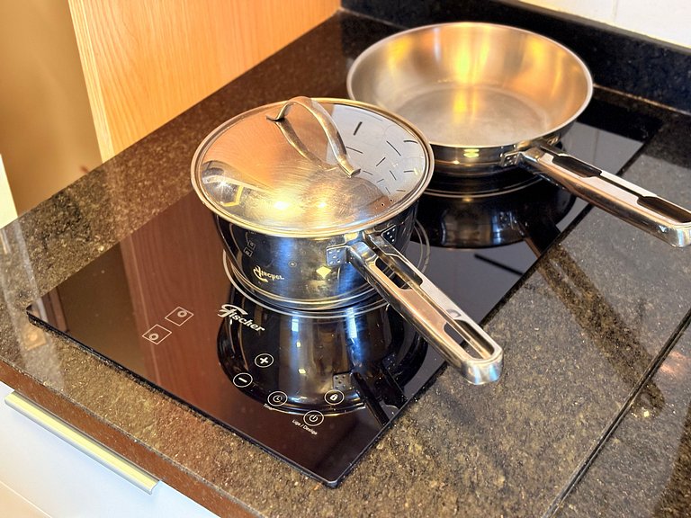 Studio com Piscina no Rooftop | GB1301B