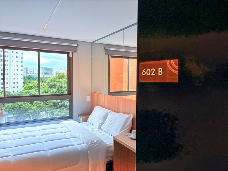 Studio Moderno no Campo Belo | GB602B