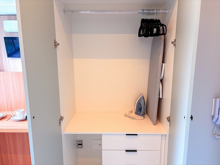 Studio Moderno no Campo Belo | GB602B